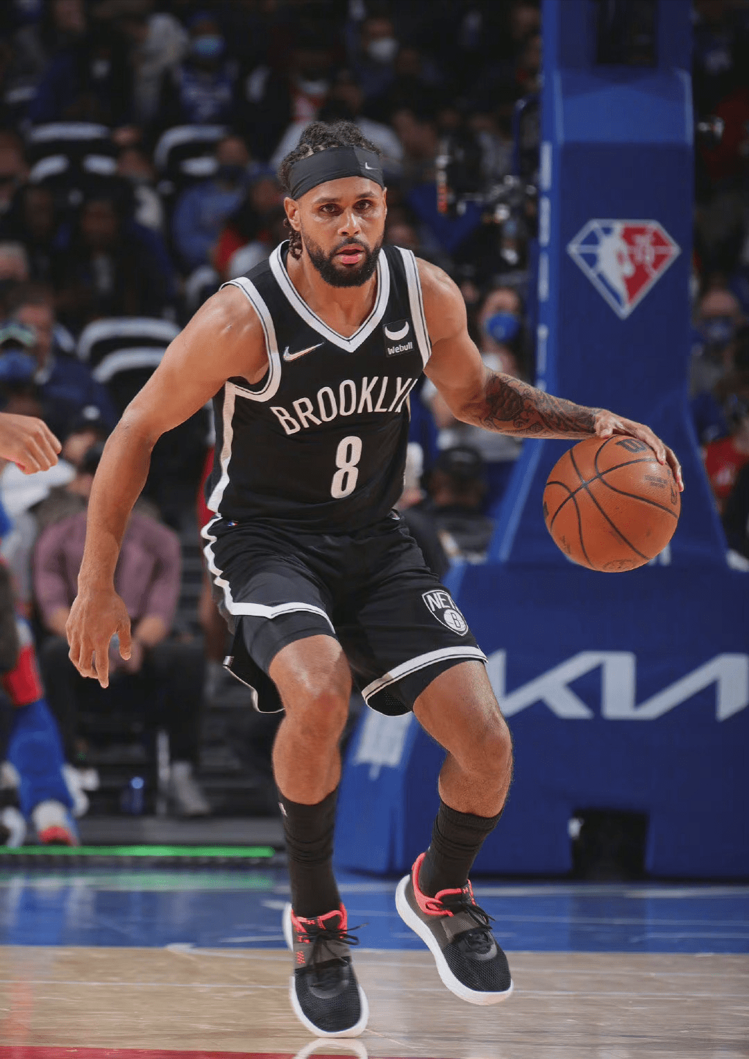 lol最新客户端下载-清晨华盛顿奇才调整名单以备法甲，更衣室发声环节打磨，气氛紧张，细节决定成败(洛杉矶湖人vs华盛顿奇才)