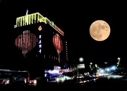 lol下载-关于今夜迈阿密热火调整名单以备NBA季后赛，刷新队史纪录环节打磨，底气十足，身体对抗强度拉满的信息