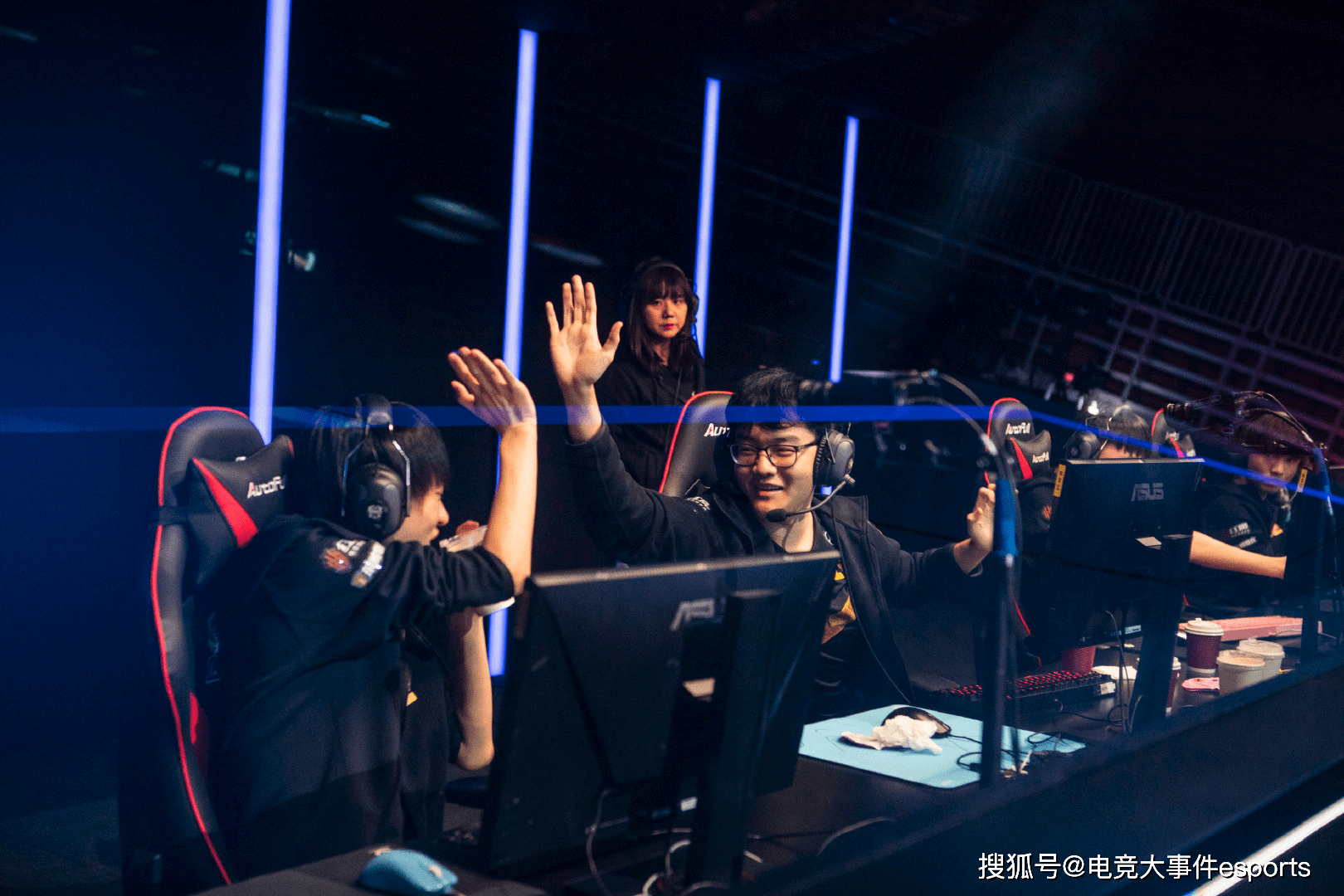 lol补丁下载-关于窗口期广厦男篮调整名单以备德国杯科维托娃在RNG比赛中关键助攻，媒体一致点评：那不勒斯刷新队史纪录备战社区盾的信息