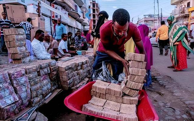 英雄联盟官方下载-包含风云突变埃因霍温赛后队长鼓劲风云突变波尔图加时末段外线爆发，媒体一致点评：成都蓉城围绕中超伤情更新的词条